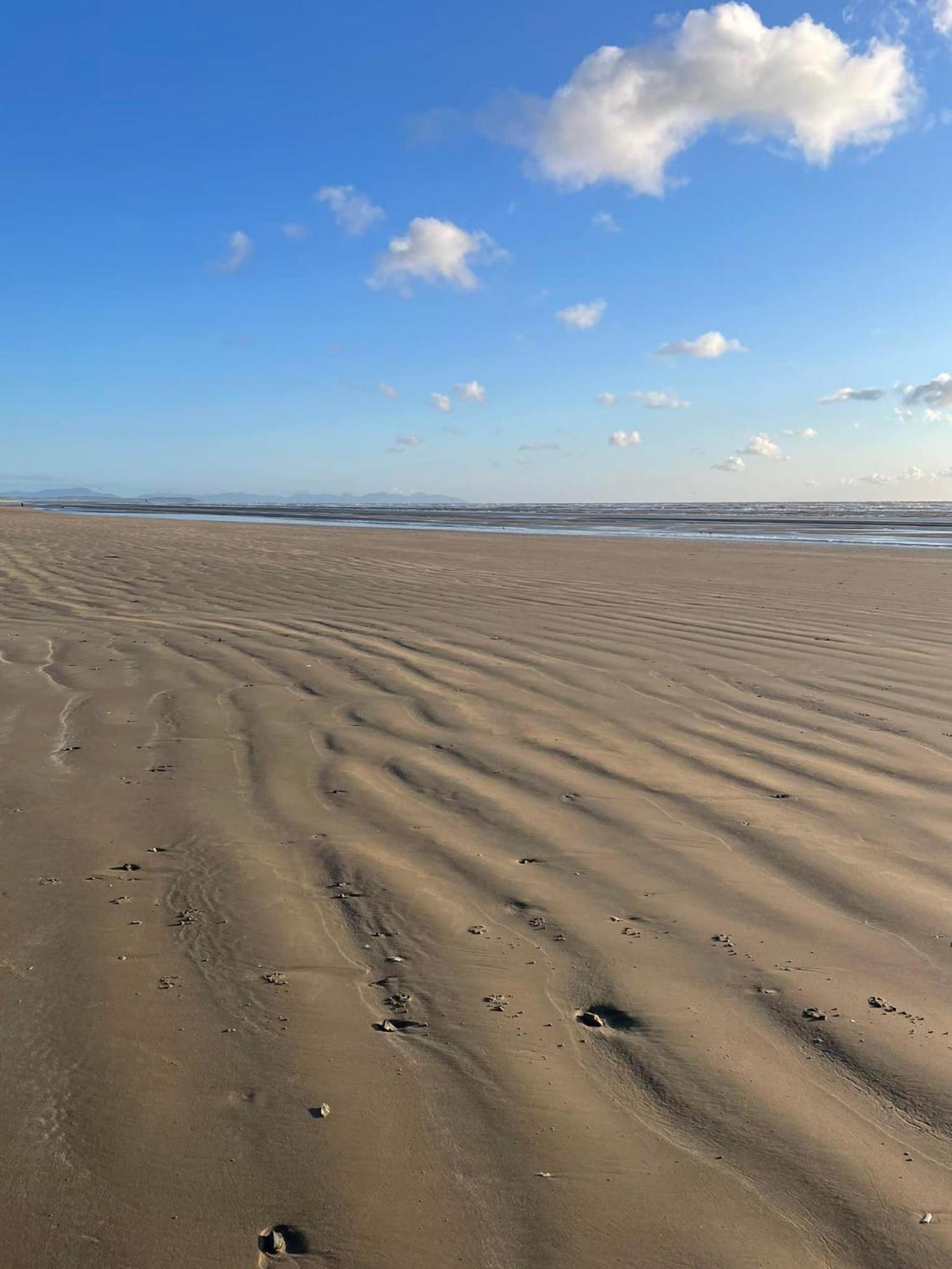 Bovinda Cottage - By The Beach, Bettystown Exterior photo